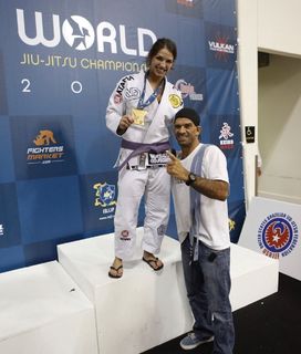 Mackenzie Dern feet photo thumbnail