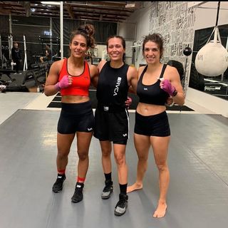 Mackenzie Dern feet photo thumbnail
