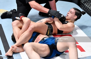 Mackenzie Dern feet photo thumbnail