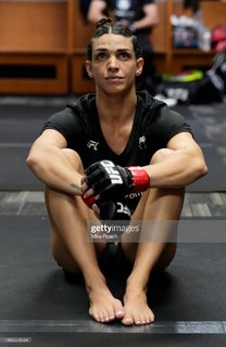 Mackenzie Dern feet photo thumbnail