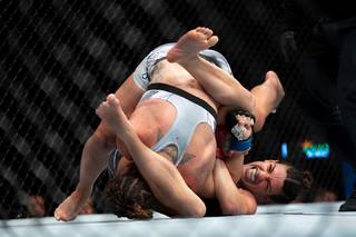 Mackenzie Dern feet photo thumbnail