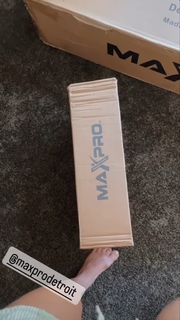 Mackenzie Dern feet photo thumbnail