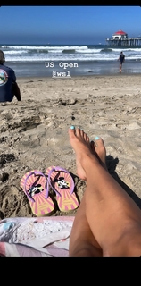 Mackenzie Dern feet photo thumbnail
