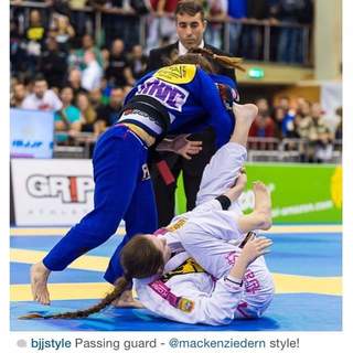 Mackenzie Dern feet photo thumbnail