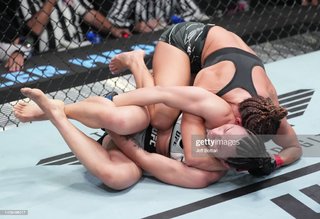 Mackenzie Dern feet photo thumbnail