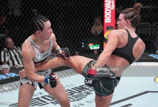 Mackenzie Dern feet photo thumbnail