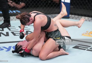 Mackenzie Dern feet photo thumbnail
