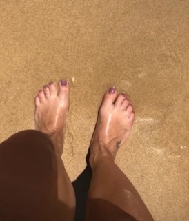 Mackenzie Dern feet photo thumbnail