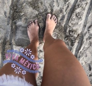Mackenzie Dern feet photo thumbnail