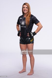Mackenzie Dern feet photo thumbnail