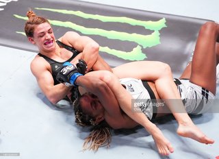 Mackenzie Dern feet photo thumbnail