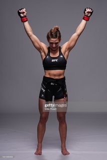 Mackenzie Dern feet photo thumbnail
