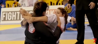 Mackenzie Dern feet photo thumbnail