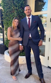 Mackenzie Dern feet photo thumbnail