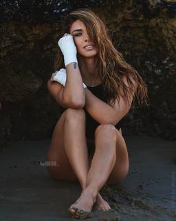 Mackenzie Dern feet photo thumbnail