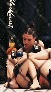 Mackenzie Dern feet photo thumbnail