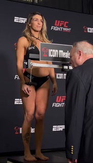 Mackenzie Dern feet photo thumbnail