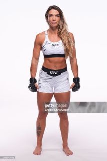 Mackenzie Dern feet photo thumbnail