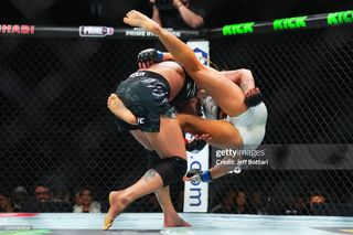 Mackenzie Dern feet photo thumbnail