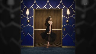 Mackenzie Foy feet photo thumbnail