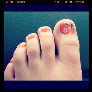 Mackenzie Lintz feet photo 3