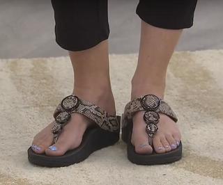 Mackenzie Rose feet photo 7