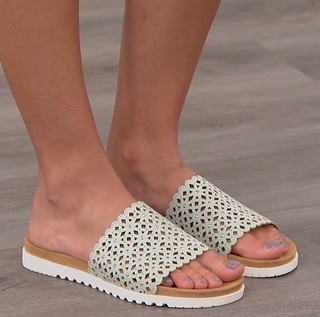 Mackenzie Rose feet photo 11