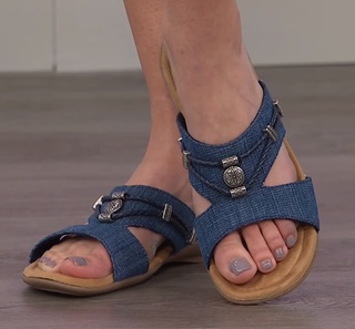 Mackenzie Rose feet photo 19