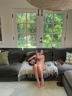 Mackenzie Ziegler feet photo 4