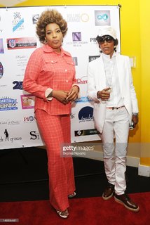 Macy Gray feet photo 9