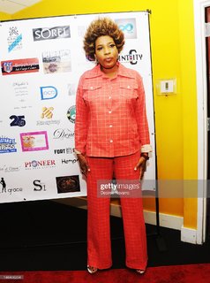 Macy Gray feet photo 8