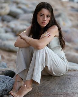 Madalena Aragão feet photo 15