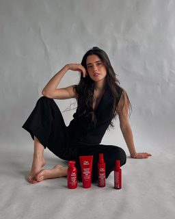 Madalena Aragão feet photo 13