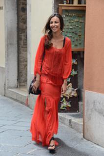 Madalina Ghenea feet photo thumbnail