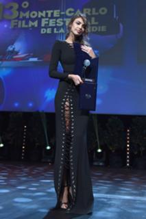 Madalina Ghenea feet photo thumbnail