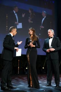 Madalina Ghenea feet photo thumbnail