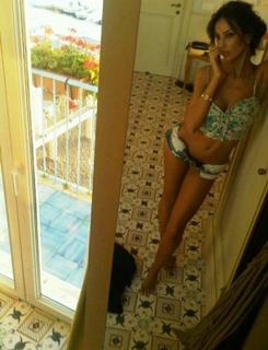 Madalina Ghenea feet photo thumbnail