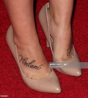 Madalyn Horcher feet photo 13