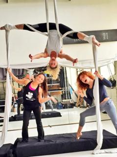 Maddalena Corvaglia feet photo thumbnail