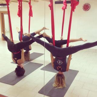 Maddalena Corvaglia feet photo thumbnail