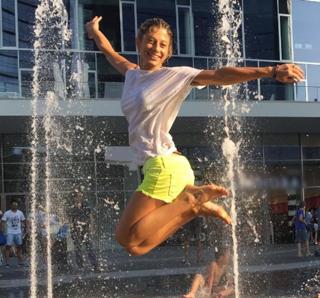 Maddalena Corvaglia feet photo thumbnail