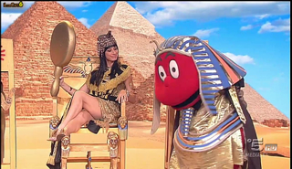 Maddalena Corvaglia feet photo thumbnail