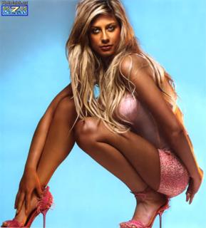 Maddalena Corvaglia feet photo thumbnail