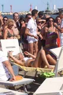 Maddalena Corvaglia feet photo thumbnail