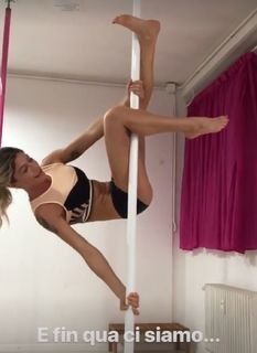 Maddalena Corvaglia feet photo thumbnail