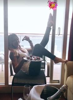 Maddalena Corvaglia feet photo thumbnail