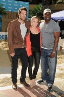 Maddie Hasson feet photo 8