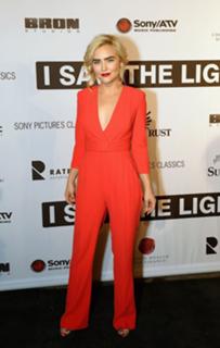 Maddie Hasson feet photo 17
