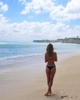 Maddie Lymburner feet photo 20