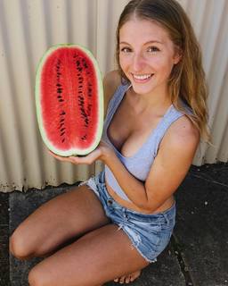 Maddie Lymburner feet photo 11